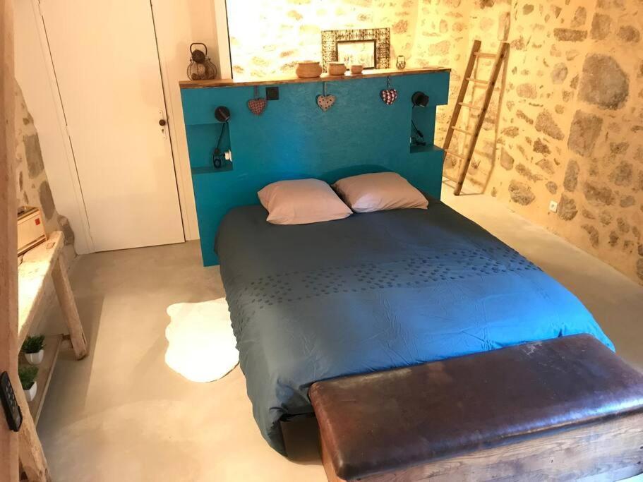 Du Haut Des Remparts Brigueuil 外观 照片