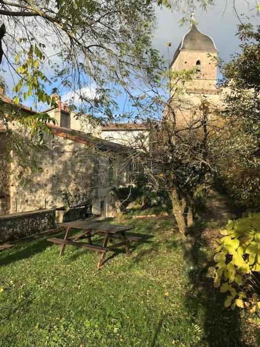 Du Haut Des Remparts Brigueuil 外观 照片