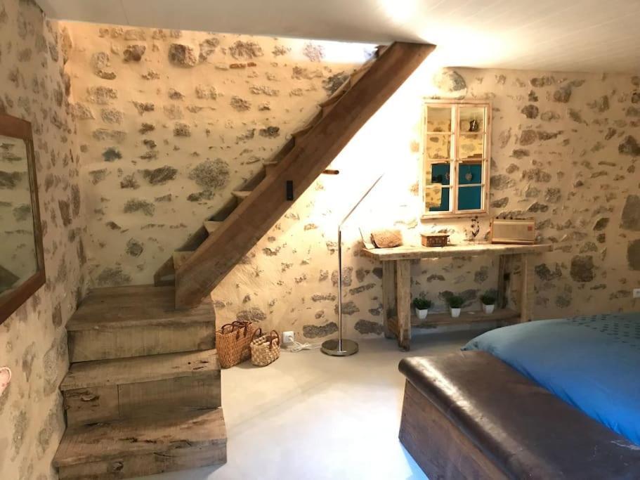 Du Haut Des Remparts Brigueuil 外观 照片